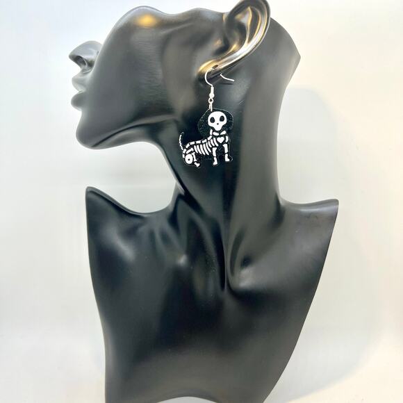Skeleton Dog Earrings - Halloween Earrings - Weenie Dog Earrings - Dachsund - Picture 6 of 8